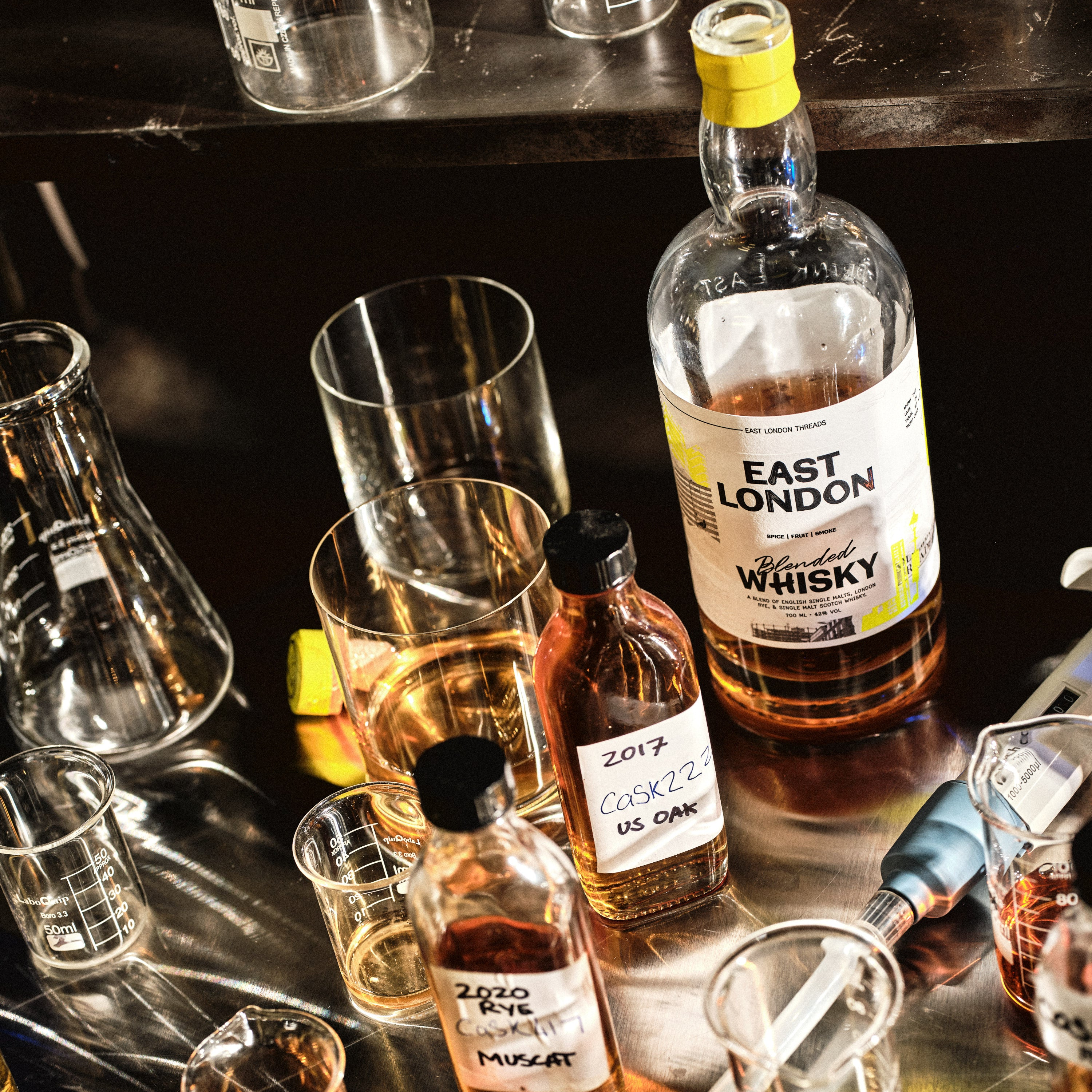 EAST LONDON THREADS: BLENDED WHISKY 42% ABV